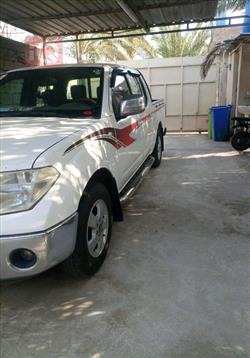 نيسان نافارا